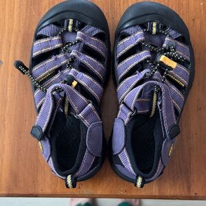 Keen Kids Purple and Black Sandals